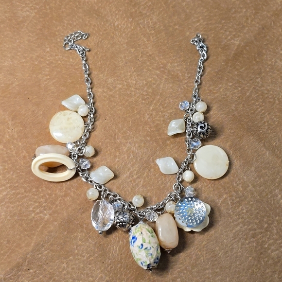 Vintage BOHO Necklace - Picture 6 of 8